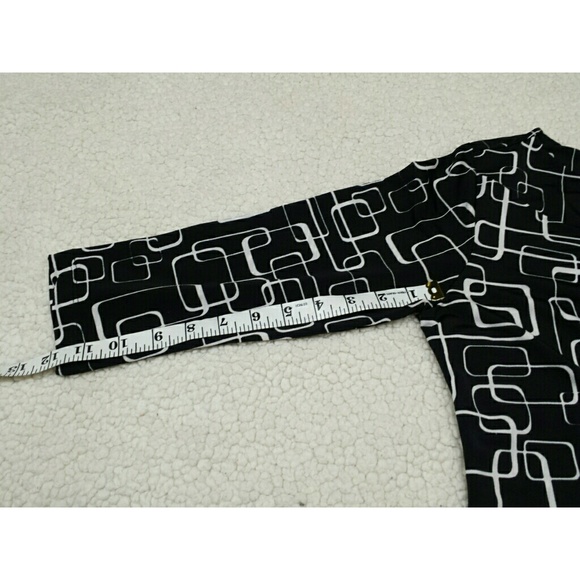 J.T.b. petite blouse color blk & white size S - Picture 4 of 5